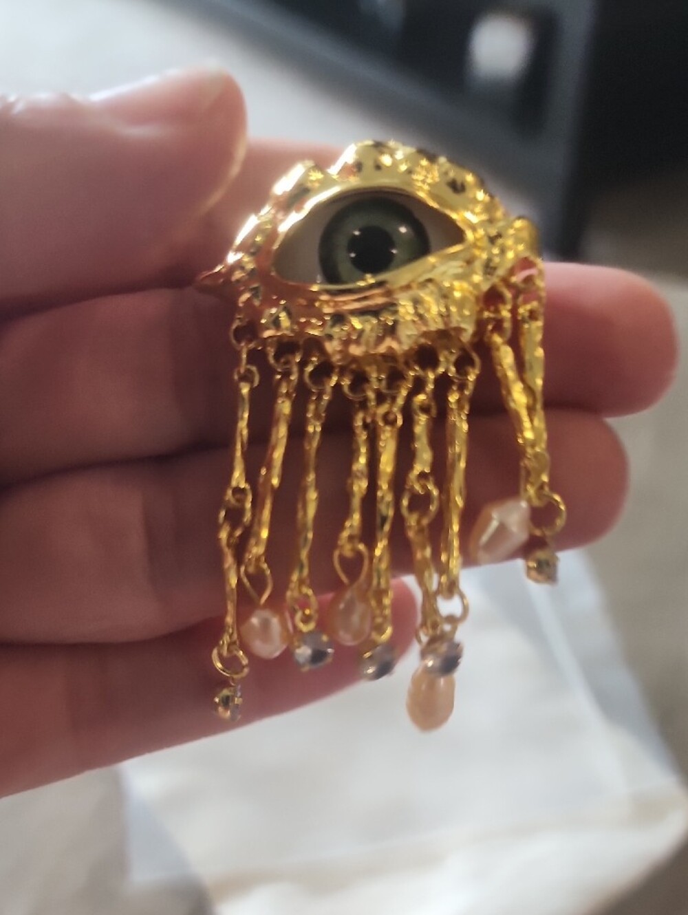 Gold Eye Brooch with Green Glass Iris and Pearl Drops - Picture 9 of 11